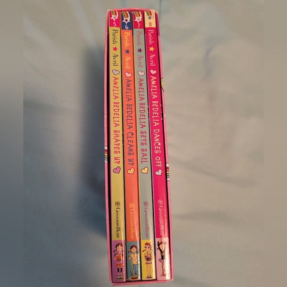 Amelia Bedelia Box Set 2 Books 5-8 - Picture 2 of 4
